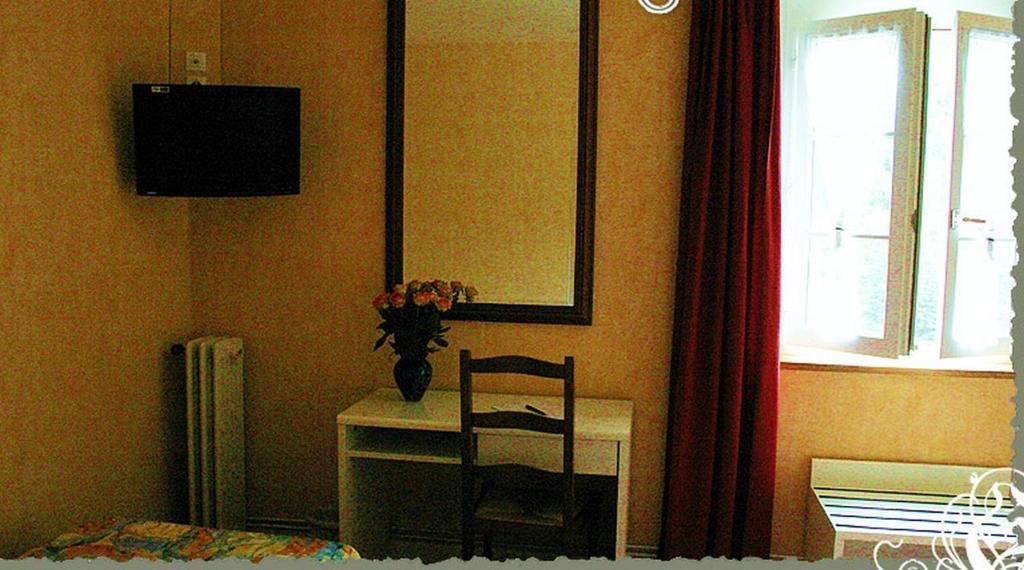 Auberge Du Relais D'Auniac Gourdon Room photo
